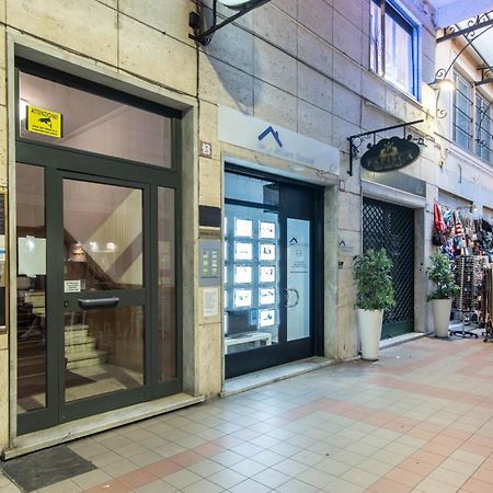 Im International 1 - Galleria Raggio 3/9 Rapallo Exterior photo